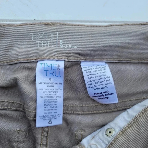 Time and Tru Capri Pants Womens 8 Mid-Rise Rolled Leg Beige Jeans 28×20 - Picture 2 of 7